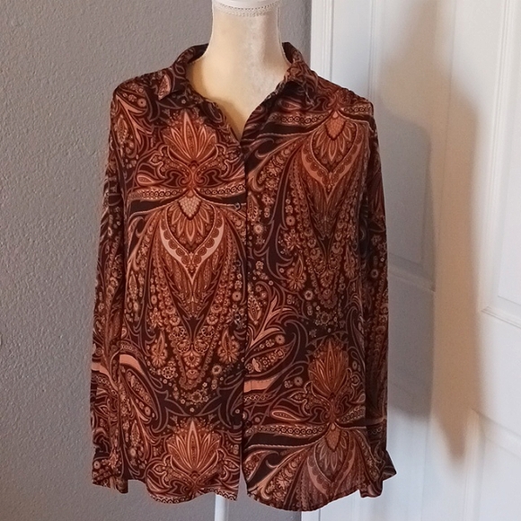 H&M Tops - Paisley Blouse 👚